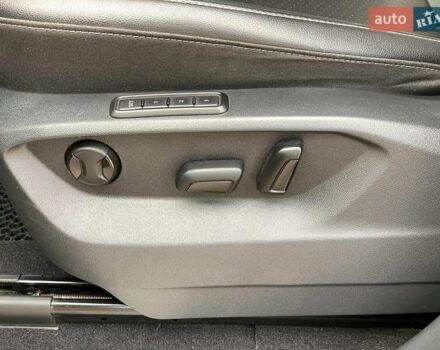 Фольксваген Atlas 2017 в Виннице на Automoto.ua Желтый Фольксваген Atlas, объемом двигателя 3.6 л и пробегом 122 тыс. км за 27290 $, фото 28 на Automoto.ua