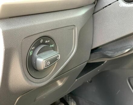 Желтый Фольксваген Atlas, объемом двигателя 3.6 л и пробегом 122 тыс. км за 27290 $, фото 29 на Automoto.ua