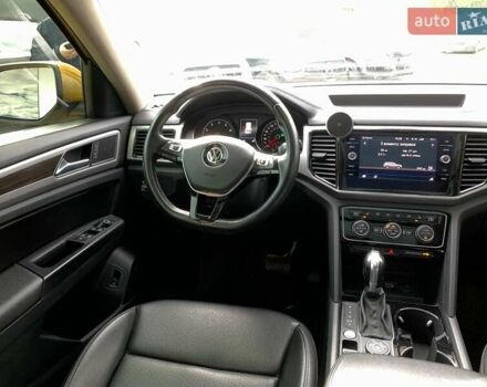 Фольксваген Atlas 2017 в Виннице на Automoto.ua Желтый Фольксваген Atlas, объемом двигателя 3.6 л и пробегом 122 тыс. км за 27290 $, фото 32 на Automoto.ua