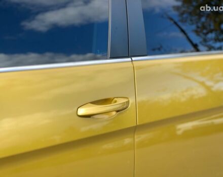 Желтый Фольксваген Atlas, объемом двигателя 3.6 л и пробегом 122 тыс. км за 27290 $, фото 9 на Automoto.ua