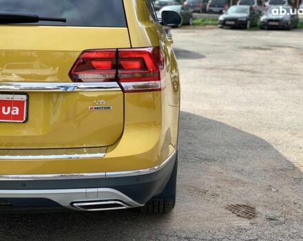 Желтый Фольксваген Atlas, объемом двигателя 3.6 л и пробегом 122 тыс. км за 27290 $, фото 12 на Automoto.ua