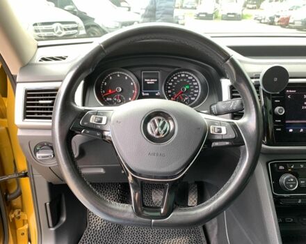 Желтый Фольксваген Atlas, объемом двигателя 3.6 л и пробегом 122 тыс. км за 27290 $, фото 34 на Automoto.ua