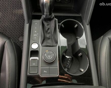 Желтый Фольксваген Atlas, объемом двигателя 3.6 л и пробегом 122 тыс. км за 27290 $, фото 38 на Automoto.ua