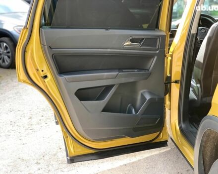 Желтый Фольксваген Atlas, объемом двигателя 3.6 л и пробегом 122 тыс. км за 27290 $, фото 25 на Automoto.ua