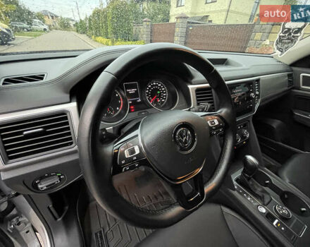 Серый Фольксваген Atlas, объемом двигателя 3.6 л и пробегом 87 тыс. км за 22900 $, фото 41 на Automoto.ua