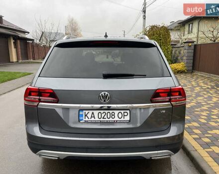 Серый Фольксваген Atlas, объемом двигателя 3.6 л и пробегом 74 тыс. км за 18999 $, фото 15 на Automoto.ua