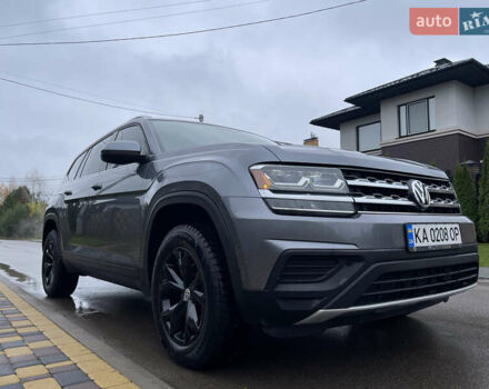 Серый Фольксваген Atlas, объемом двигателя 3.6 л и пробегом 74 тыс. км за 18999 $, фото 7 на Automoto.ua