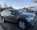Серый Фольксваген Atlas, объемом двигателя 3.6 л и пробегом 143 тыс. км за 24300 $, фото 3 на Automoto.ua