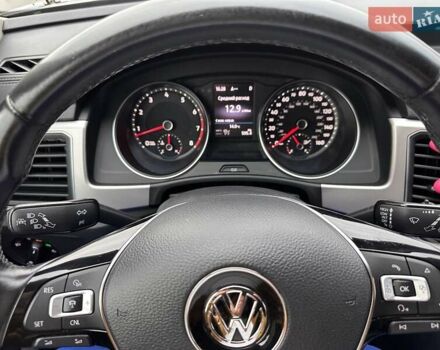 Сірий Фольксваген Atlas, об'ємом двигуна 3.6 л та пробігом 100 тис. км за 25000 $, фото 13 на Automoto.ua