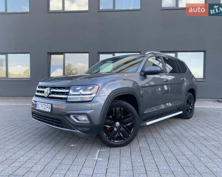 Сірий Фольксваген Atlas, об'ємом двигуна 3.6 л та пробігом 123 тис. км за 24700 $, фото 1 на Automoto.ua