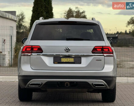 Серый Фольксваген Atlas, объемом двигателя 3.6 л и пробегом 129 тыс. км за 21900 $, фото 9 на Automoto.ua