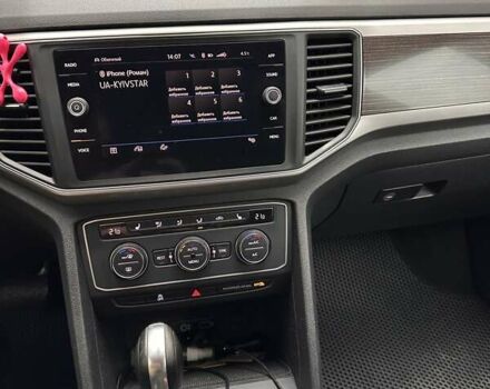 Сірий Фольксваген Atlas, об'ємом двигуна 3.6 л та пробігом 100 тис. км за 25000 $, фото 12 на Automoto.ua