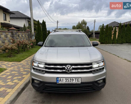 Серый Фольксваген Atlas, объемом двигателя 3.6 л и пробегом 87 тыс. км за 22900 $, фото 6 на Automoto.ua