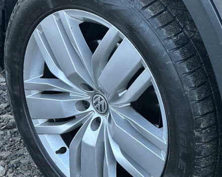 Серый Фольксваген Atlas, объемом двигателя 3.6 л и пробегом 143 тыс. км за 24300 $, фото 18 на Automoto.ua