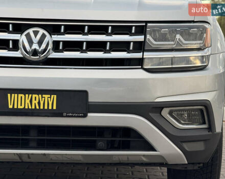 Серый Фольксваген Atlas, объемом двигателя 3.6 л и пробегом 129 тыс. км за 21900 $, фото 16 на Automoto.ua