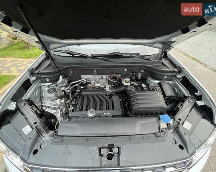 Серый Фольксваген Atlas, объемом двигателя 3.6 л и пробегом 87 тыс. км за 22900 $, фото 57 на Automoto.ua