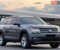 Серый Фольксваген Atlas, объемом двигателя 3.6 л и пробегом 150 тыс. км за 17999 $, фото 1 на Automoto.ua