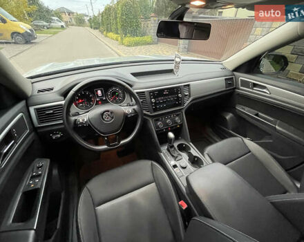 Серый Фольксваген Atlas, объемом двигателя 3.6 л и пробегом 87 тыс. км за 22900 $, фото 40 на Automoto.ua