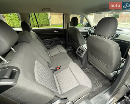 Серый Фольксваген Atlas, объемом двигателя 3.6 л и пробегом 74 тыс. км за 18999 $, фото 36 на Automoto.ua