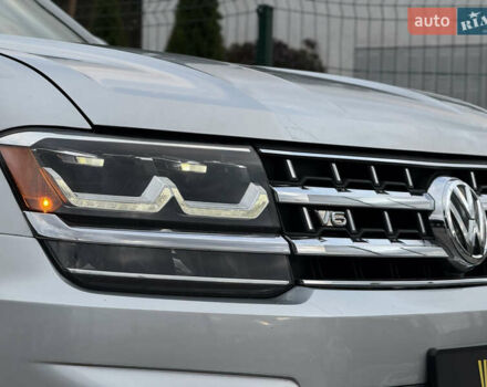 Серый Фольксваген Atlas, объемом двигателя 3.6 л и пробегом 129 тыс. км за 21900 $, фото 15 на Automoto.ua