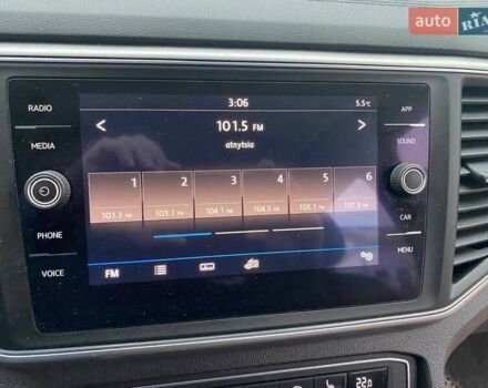 Серый Фольксваген Atlas, объемом двигателя 3.6 л и пробегом 170 тыс. км за 20000 $, фото 2 на Automoto.ua