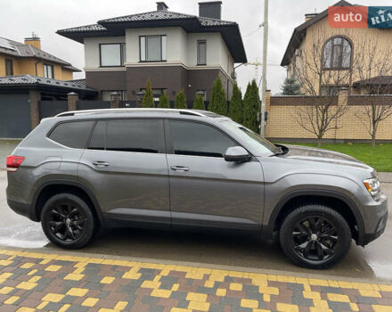 Серый Фольксваген Atlas, объемом двигателя 3.6 л и пробегом 74 тыс. км за 18999 $, фото 9 на Automoto.ua