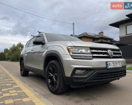 Серый Фольксваген Atlas, объемом двигателя 3.6 л и пробегом 87 тыс. км за 22900 $, фото 9 на Automoto.ua
