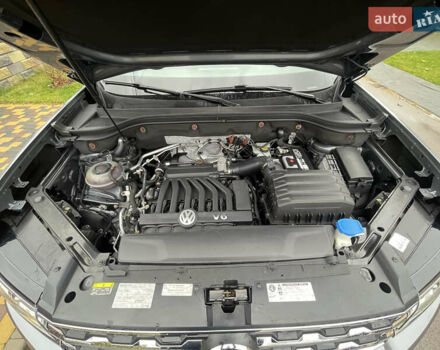 Серый Фольксваген Atlas, объемом двигателя 3.6 л и пробегом 74 тыс. км за 18999 $, фото 58 на Automoto.ua