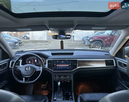 Серый Фольксваген Atlas, объемом двигателя 3.6 л и пробегом 143 тыс. км за 24300 $, фото 10 на Automoto.ua