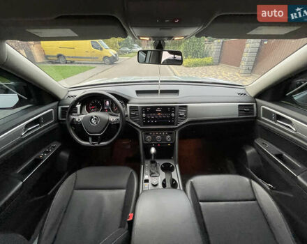 Серый Фольксваген Atlas, объемом двигателя 3.6 л и пробегом 87 тыс. км за 22900 $, фото 38 на Automoto.ua