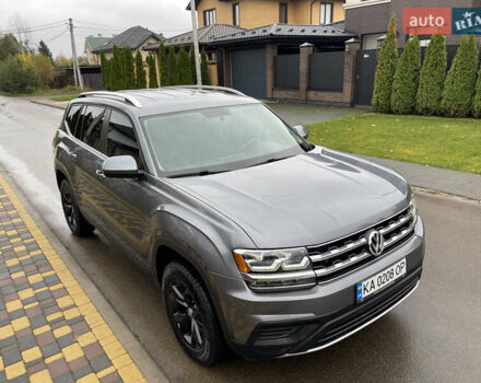 Серый Фольксваген Atlas, объемом двигателя 3.6 л и пробегом 74 тыс. км за 18999 $, фото 6 на Automoto.ua