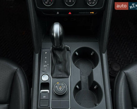 Серый Фольксваген Atlas, объемом двигателя 3.6 л и пробегом 129 тыс. км за 21900 $, фото 30 на Automoto.ua