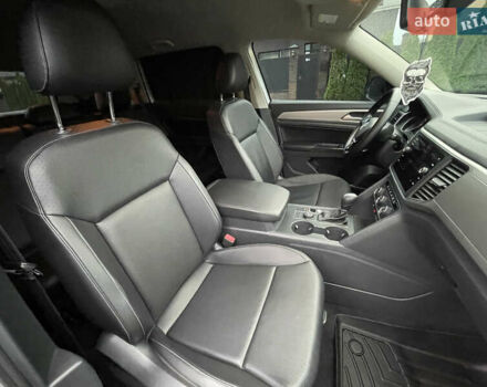 Серый Фольксваген Atlas, объемом двигателя 3.6 л и пробегом 87 тыс. км за 22900 $, фото 28 на Automoto.ua