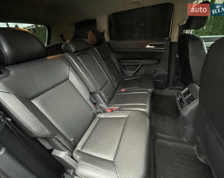 Серый Фольксваген Atlas, объемом двигателя 3.6 л и пробегом 87 тыс. км за 22900 $, фото 31 на Automoto.ua