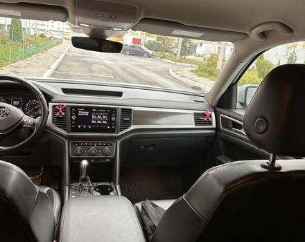 Сірий Фольксваген Atlas, об'ємом двигуна 3.6 л та пробігом 100 тис. км за 25000 $, фото 9 на Automoto.ua