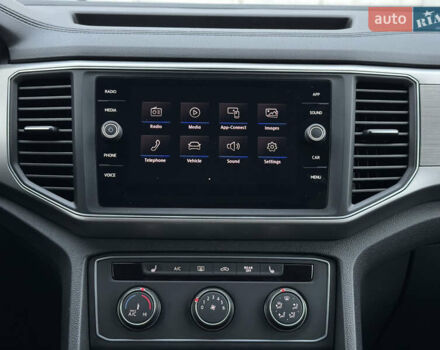 Серый Фольксваген Atlas, объемом двигателя 3.6 л и пробегом 129 тыс. км за 21900 $, фото 28 на Automoto.ua