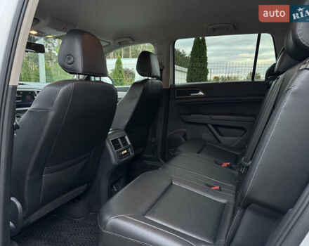 Серый Фольксваген Atlas, объемом двигателя 3.6 л и пробегом 129 тыс. км за 21900 $, фото 34 на Automoto.ua