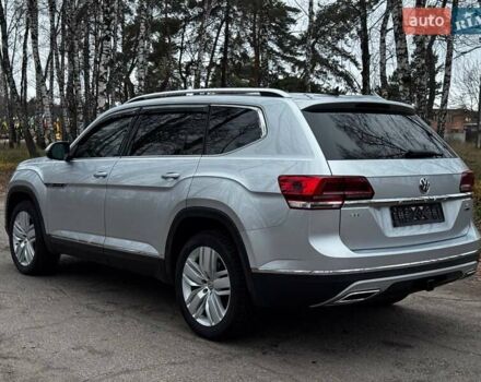 Серый Фольксваген Atlas, объемом двигателя 3.6 л и пробегом 145 тыс. км за 20500 $, фото 16 на Automoto.ua