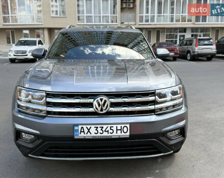 Серый Фольксваген Atlas, объемом двигателя 2 л и пробегом 59 тыс. км за 26500 $, фото 14 на Automoto.ua