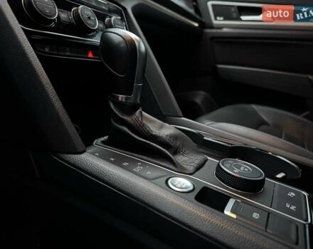 Серый Фольксваген Atlas, объемом двигателя 3.6 л и пробегом 145 тыс. км за 20500 $, фото 41 на Automoto.ua