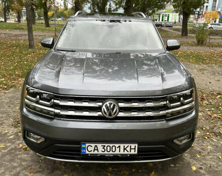 Фольксваген Atlas 2018 в Черкассах на Automoto.ua Серый Фольксваген Atlas, объемом двигателя 3.6 л и пробегом 145 тыс. км за 25700 $, фото 2 на Automoto.ua