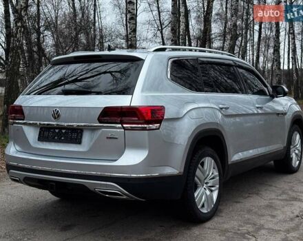 Серый Фольксваген Atlas, объемом двигателя 3.6 л и пробегом 145 тыс. км за 20500 $, фото 23 на Automoto.ua