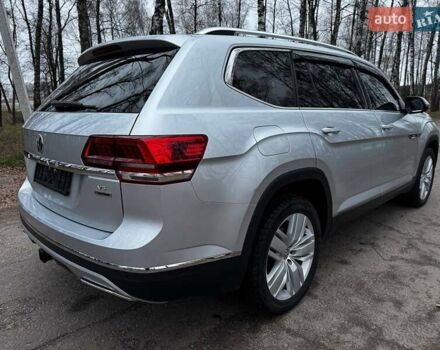 Серый Фольксваген Atlas, объемом двигателя 3.6 л и пробегом 145 тыс. км за 20500 $, фото 27 на Automoto.ua