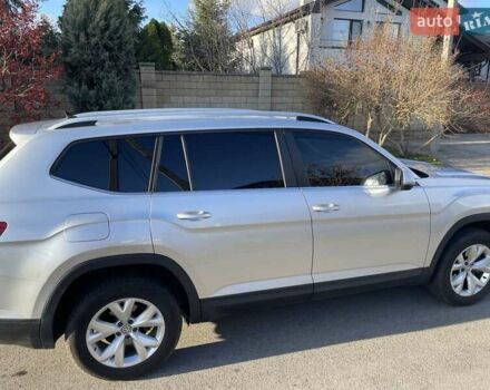 Серый Фольксваген Atlas, объемом двигателя 1.98 л и пробегом 132 тыс. км за 18100 $, фото 9 на Automoto.ua