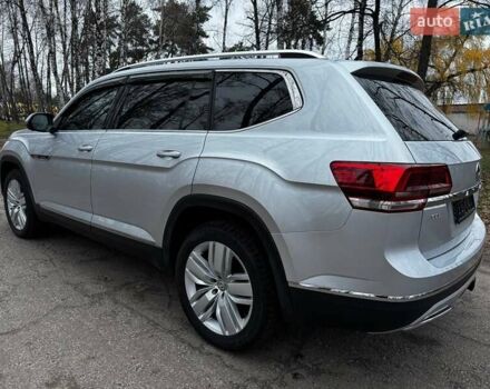 Серый Фольксваген Atlas, объемом двигателя 3.6 л и пробегом 145 тыс. км за 20500 $, фото 28 на Automoto.ua