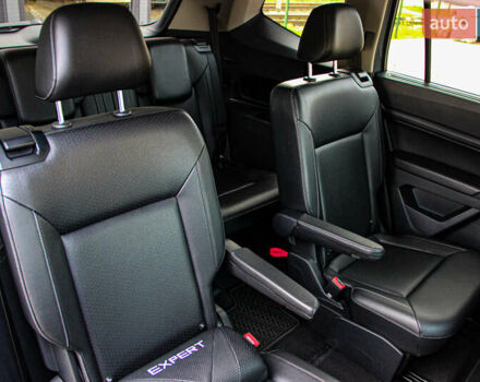 Серый Фольксваген Atlas, объемом двигателя 2 л и пробегом 128 тыс. км за 18500 $, фото 41 на Automoto.ua