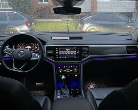 Серый Фольксваген Atlas, объемом двигателя 3.6 л и пробегом 52 тыс. км за 24500 $, фото 7 на Automoto.ua