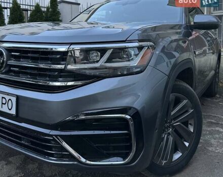 Серый Фольксваген Atlas, объемом двигателя 1.98 л и пробегом 95 тыс. км за 25300 $, фото 1 на Automoto.ua