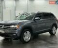 Серый Фольксваген Atlas, объемом двигателя 3.6 л и пробегом 59 тыс. км за 25700 $, фото 3 на Automoto.ua