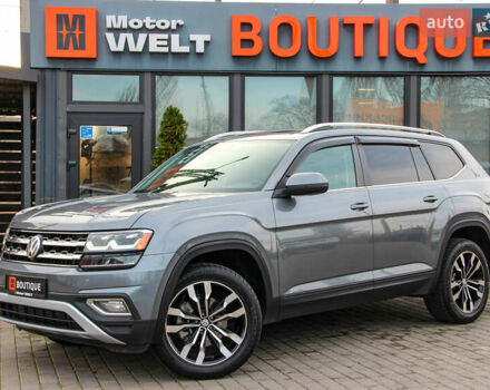 Серый Фольксваген Atlas, объемом двигателя 2 л и пробегом 128 тыс. км за 18500 $, фото 2 на Automoto.ua